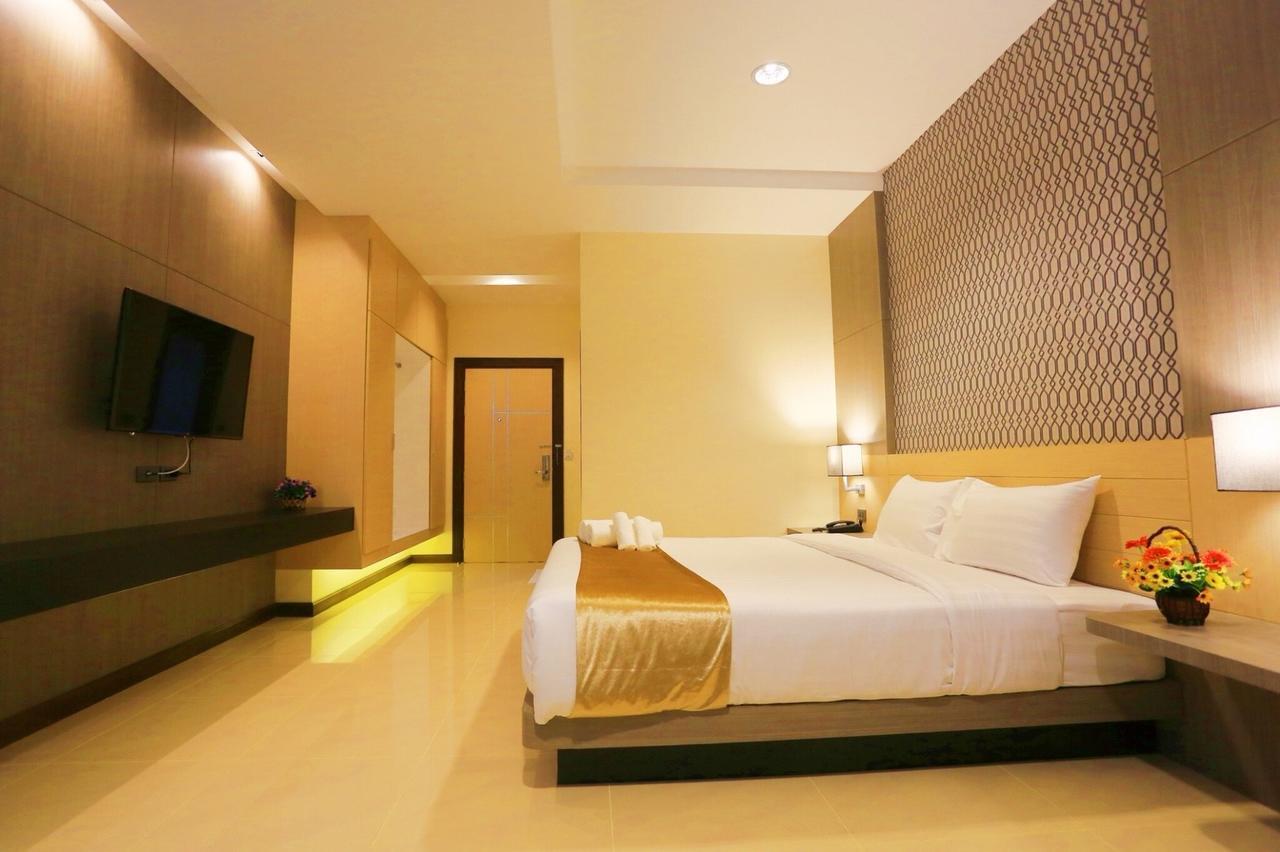 Ibiz Boutique Hotel Nakhon Si Thammarat Esterno foto